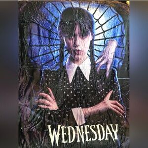 Soft Lightweight Wednesday Addams Fleece Throw
50x60
New in Sealed Packaging